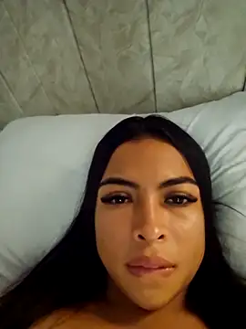 Daphne Grayy online show from April 3, 3:32 pm