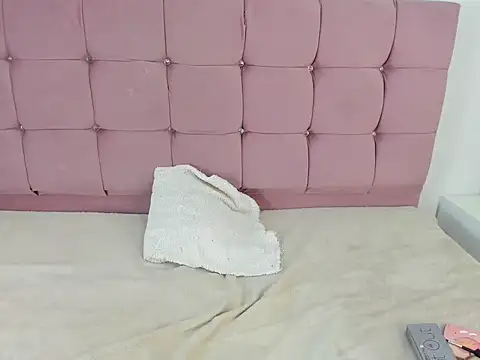 MiaKleinX online show from February 13, 10:28 pm