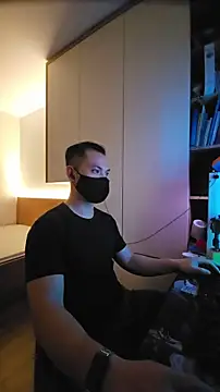 Snapshot of OnlyHand9x chatting on February 7, 5:27 pm OnlyHand9x online show from February 7, 5:27 pm