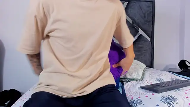 Liam saint online show from February 16, 12:12 pm