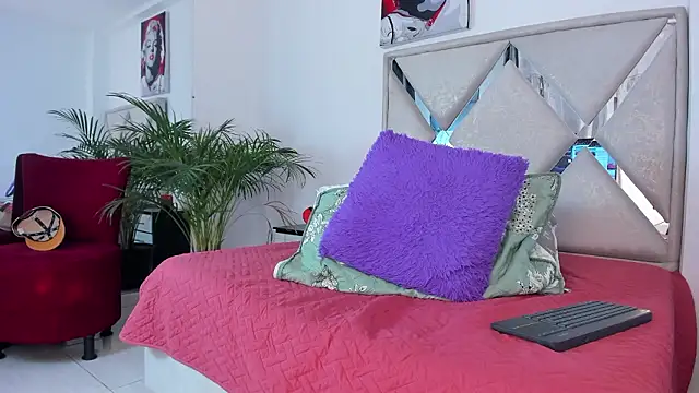 Liam saint online show from March 9, 1:37 pm