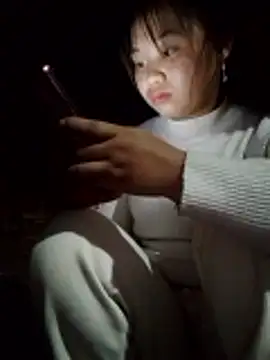  Bong 02 online show from April 20, 11:57 am