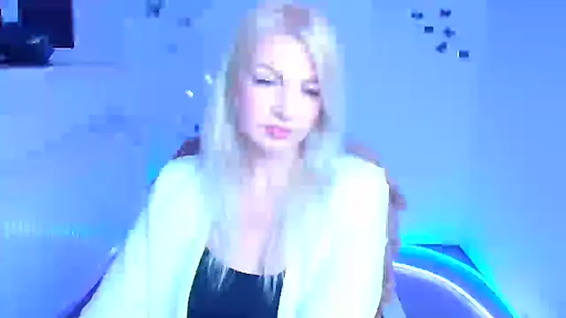 Madonna Fire online show from February 4, 12:44 pm