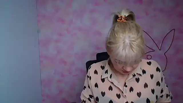 Madonna Fire online show from February 27, 1:00 pm