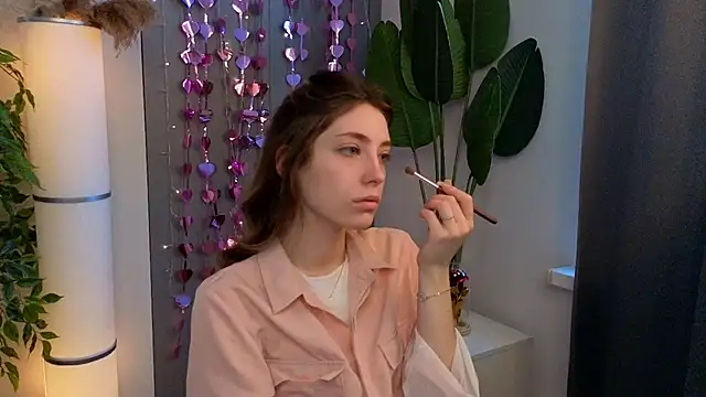 BrianneMallory online show from February 28, 6:14 am