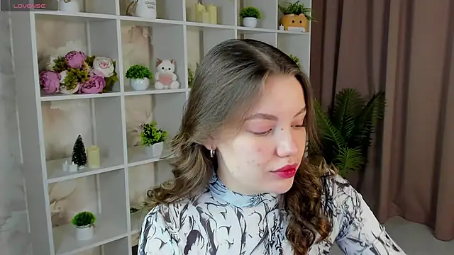 TessaDavidson online show from January 19, 12:31 pm