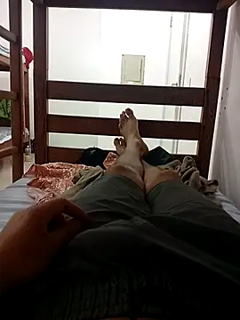 Juninho18c online show from April 29, 2:32 pm