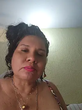 Snapshot of Afrodita_venus_squirt chatting on June 6, 2:27 am Afrodita venus squirt online show from June 6, 2:27 am