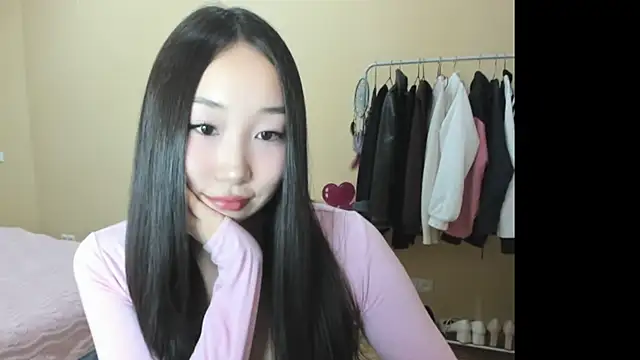 Snapshot of Amane_Yuki chatting on March 24, 5:29 pm Amane Yuki online show from March 24, 5:29 pm