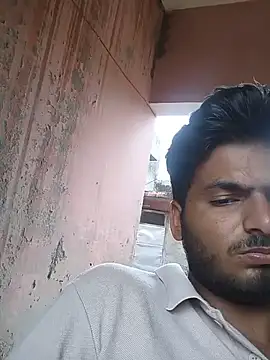 Snapshot of avi007pp chatting on July 8, 3:22 am avi007pp online show from July 8, 3:22 am