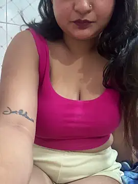 Snapshot of Curvy_Anaya chatting on June 7, 6:06 am Curvy Anaya online show from June 7, 6:06 am