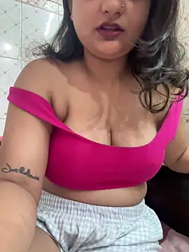 Snapshot of Curvy_Anaya chatting on June 11, 6:55 am Curvy Anaya online show from June 11, 6:55 am