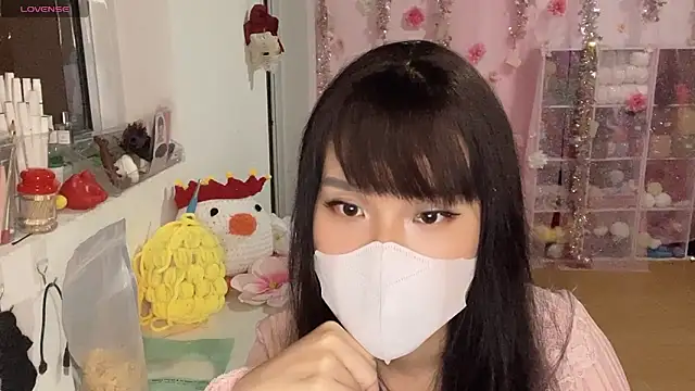 Tieu-May online show from March 10, 8:25 pm