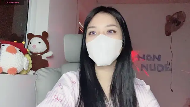 Snapshot of Tieu-May chatting on July 2, 6:41 am Tieu-May online show from July 2, 6:41 am