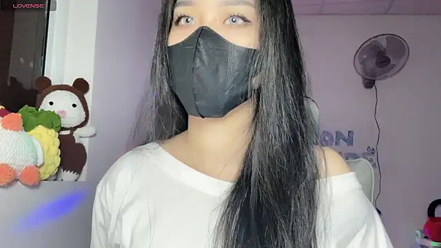 Snapshot of Tieu-May chatting on July 7, 6:58 am Tieu-May online show from July 7, 6:58 am