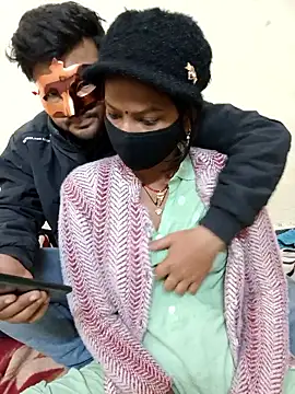 Snapshot of A-POOJA_RANI chatting on January 14, 2:06 am A-POOJA RANI online show from January 14, 2:06 am