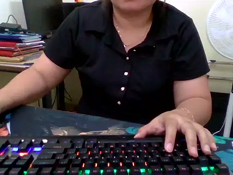 Sarah no land online show from April 29, 3:43 am