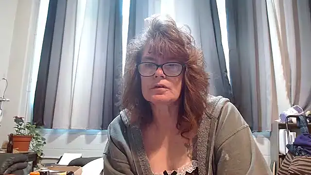 ladylavende3 online show from March 22, 9:21 pm