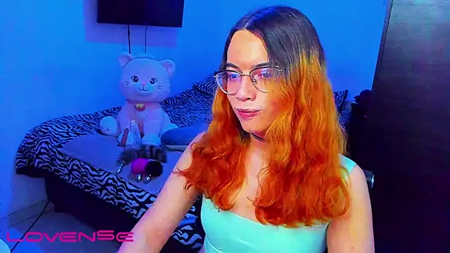 lillykittyyy online show from March 22, 3:21 am