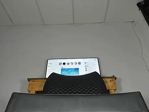 Snapshot of nickytabitch chatting on January 18, 10:35 pm nickytabitch online show from January 18, 10:35 pm