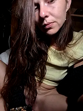 Snapshot of LiliMiel chatting on June 9, 8:15 am LiliMiel online show from June 9, 8:15 am