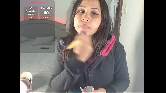 Snapshot of jossypb chatting on February 19, 2:51 am jossypb online show from February 19, 2:51 am