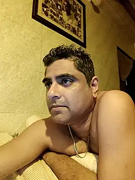 hardnhornybull online show from April 9, 8:58 pm