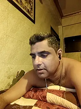 hardnhornybull online show from April 17, 7:17 pm