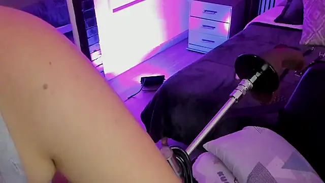 Ariablakee online show from April 9, 8:25 pm