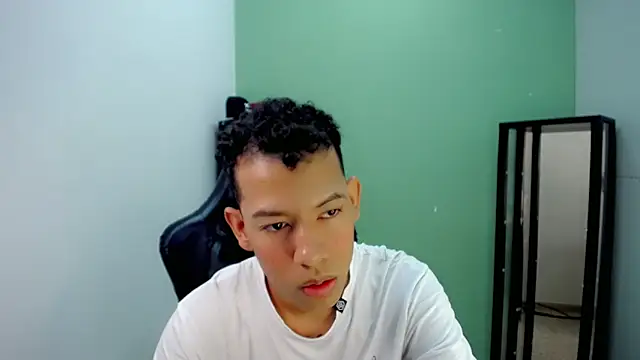 Tupac D online show from January 13, 4:07 am