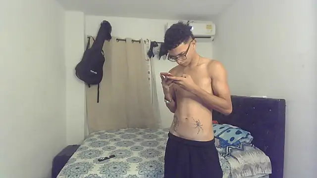 pocket loversxxx online show from April 8, 3:39 am