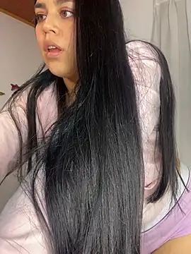 sophyy white online show from July 3, 5:47 am