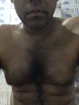 Snapshot of Lucky___05 chatting on May 26, 5:20 pm Lucky 05 online show from May 26, 5:20 pm