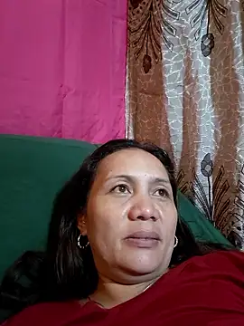 Snapshot of prettymomma24xx chatting on January 12, 10:09 am prettymomma24xx online show from January 12, 10:09 am