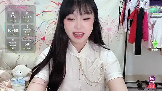 xiaoguai99 online show from April 17, 1:14 pm