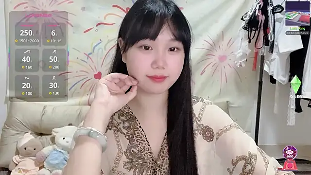 xiaoguai99 online show from June 13, 11:41 am