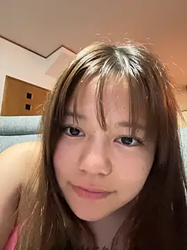 Snapshot of mimi0428 chatting on August 6, 3:47 pm mimi0428 online show from August 6, 3:47 pm