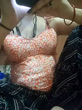 Snapshot of Rachna9090 chatting on June 20, 2:09 pm Rachna9090 online show from June 20, 2:09 pm