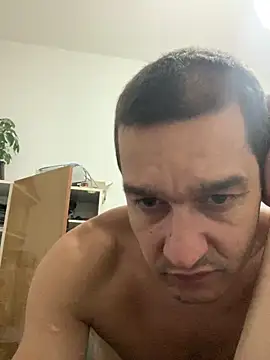 Snapshot of slabyhrac chatting on June 8, 7:47 pm slabyhrac online show from June 8, 7:47 pm
