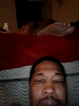 Snapshot of moneyboi1988 chatting on January 9, 10:18 am moneyboi1988 online show from January 9, 10:18 am