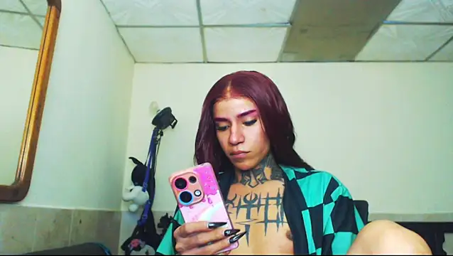 Snapshot of jazmin_wolf chatting on April 24, 11:01 am jazmin wolf online show from April 24, 11:01 am
