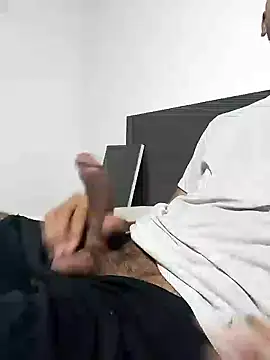 Snapshot of moreno_alpha_br chatting on February 6, 2:16 am moreno alpha br online show from February 6, 2:16 am