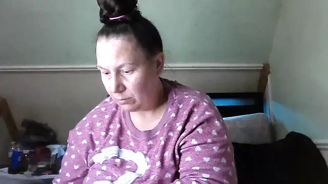 Snapshot of DallaStone chatting on April 18, 4:22 pm DallaStone online show from April 18, 4:22 pm
