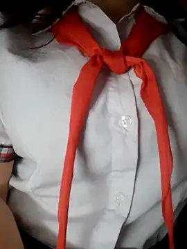 Snapshot of lina_loveee chatting on April 3, 5:00 pm lina loveee online show from April 3, 5:00 pm