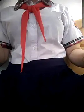 Snapshot of lina_loveee chatting on July 2, 7:36 am lina loveee online show from July 2, 7:36 am