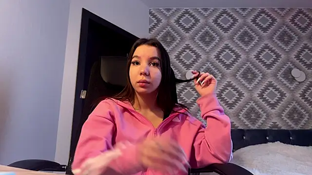 tiffanyrap online show from January 8, 7:21 am