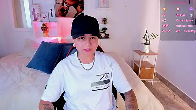 Zury Ramirez online show from March 15, 8:26 pm