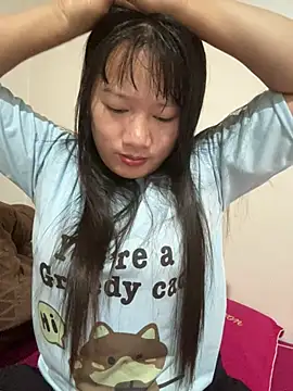 Snapshot of Suni-ii chatting on May 11, 11:57 pm Suni-ii online show from May 11, 11:57 pm