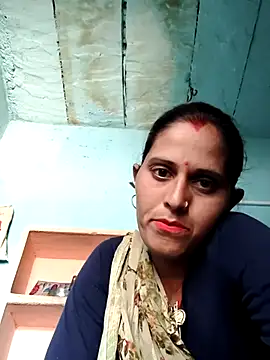 Snapshot of Bhavna8080 chatting on May 1, 3:55 am Bhavna8080 online show from May 1, 3:55 am