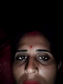 Snapshot of Bhavna8080 chatting on May 11, 3:29 pm Bhavna8080 online show from May 11, 3:29 pm